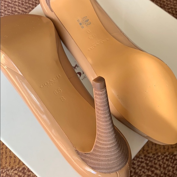 Coach Pumps- Can fit size 7 - Picture 2 of 5